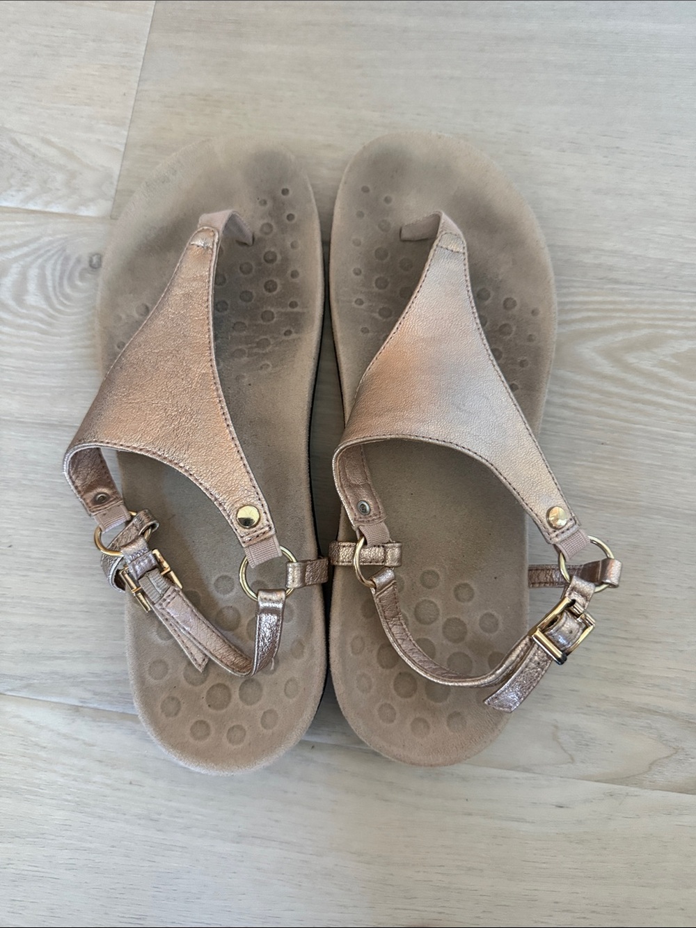 Vionic Sandals - Women's Metallic Rose Gold Leather Toe-Post Sandals